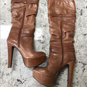 Used Jessica Simpson ladies boots size 6.5